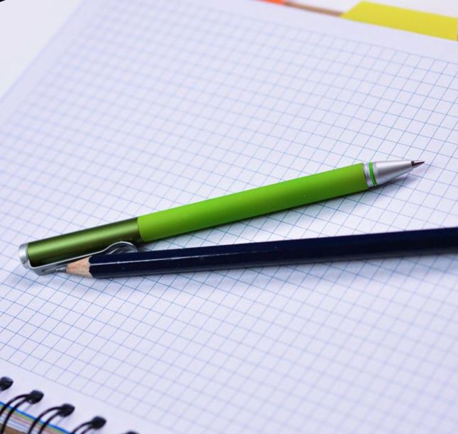 Карандаш и ручка - план урока для учителя школы
