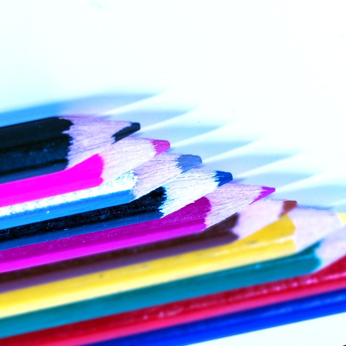 Набор цветных карандашей - юмористическая и весёлая сценка для школьного праздника